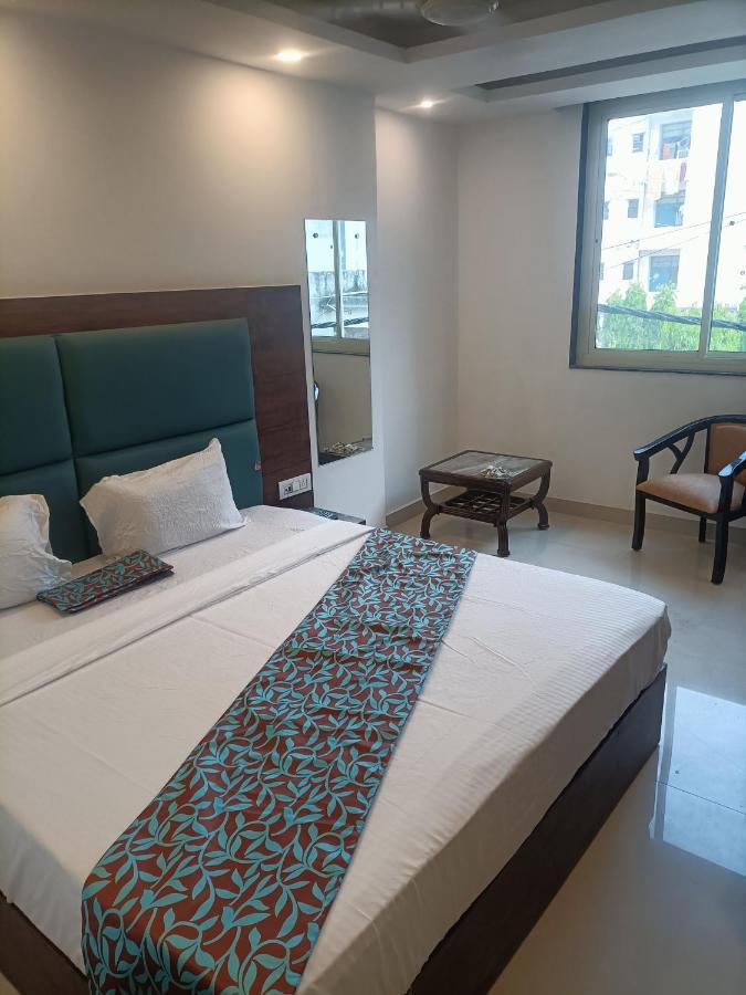 Family Hotel Tark Near Igi Airport Delhi Neu-Delhi Exterior foto